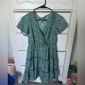 Green spring time dress NEVER WORN